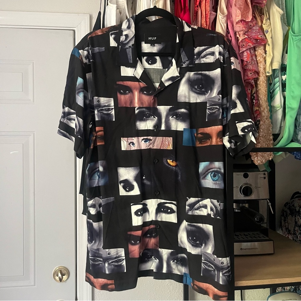 HUF Men's‎ black rayon girl face anime button up short sleeve shirt